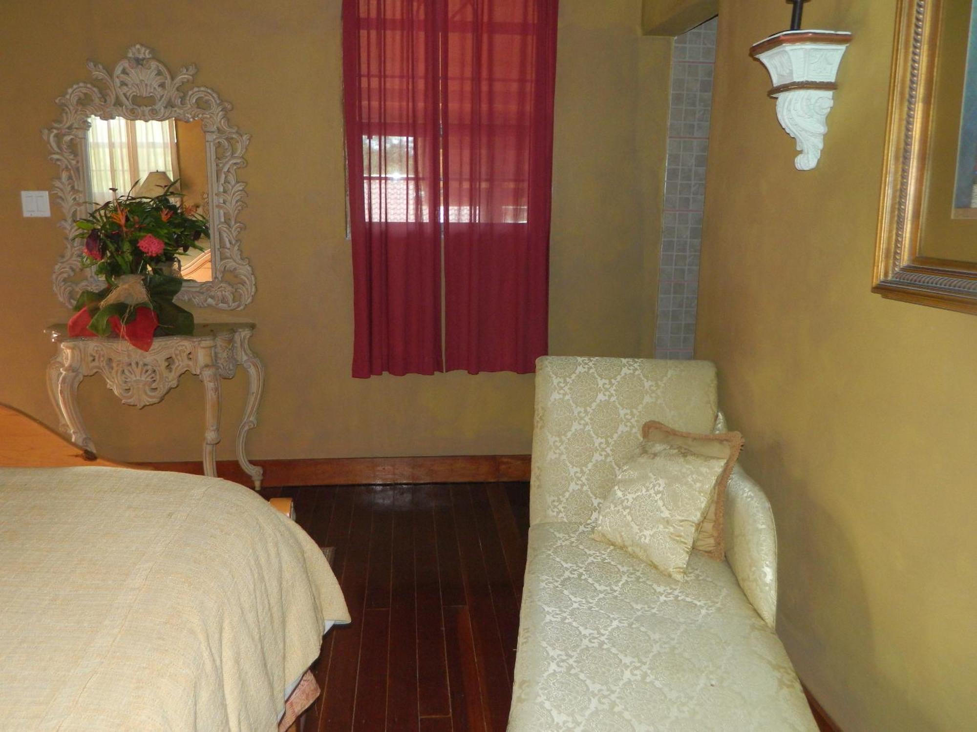 Becks Bed & Breakfast Crooked Tree Rum bild